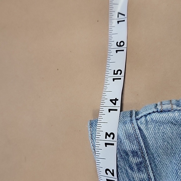 Levi's Size 25 Destroyed / Distressed 501 Buttonfly Cutoff Denim Shorts - Picture 4 of 10